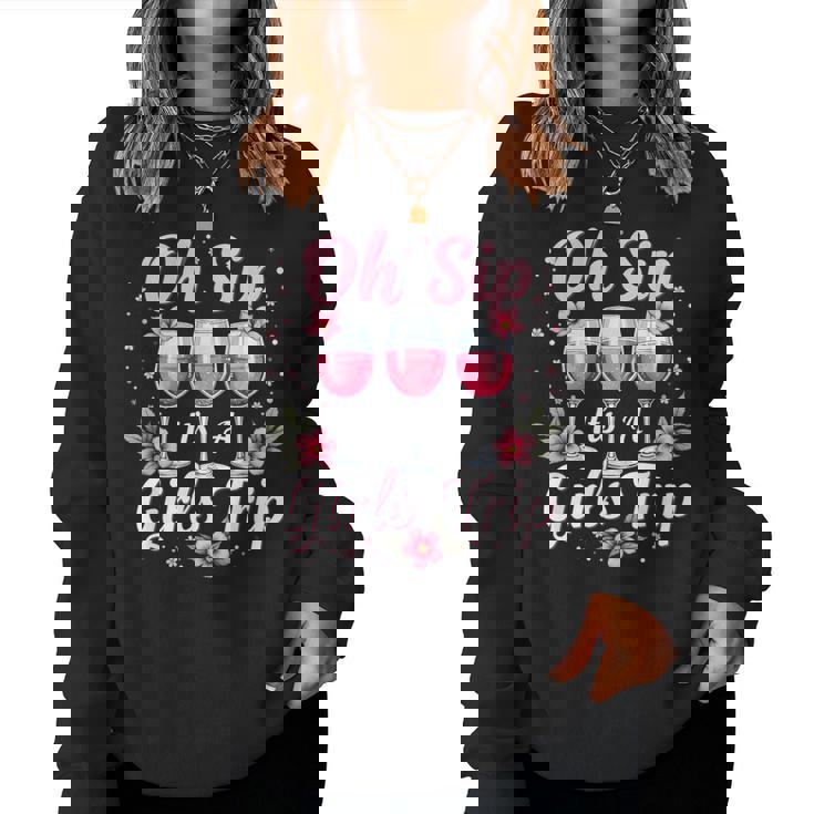 It's A Girls Trip 2025 Queen Holiday Vacation Girl Woman Women Sweatshirt