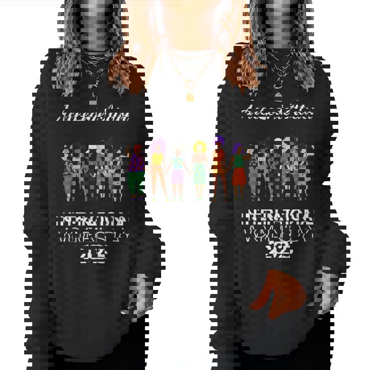 Iwd Día Internacional De La 2025 Accelerate Action Womens Sudadera Mujer