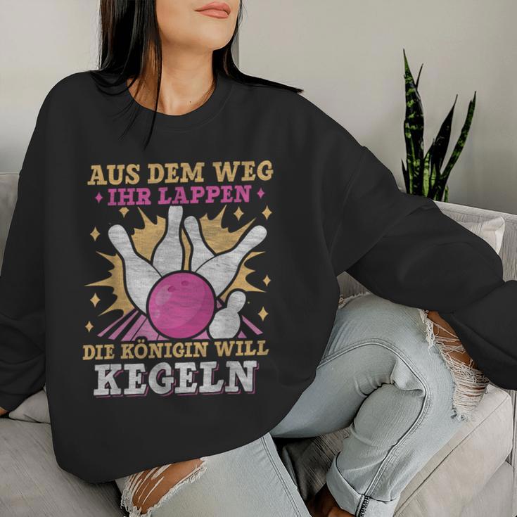 Aus Dem Weg Ihr Lappen Die Queen Will Kegeln Keglerin German Sweatshirt Frauen Geschenke für Sie