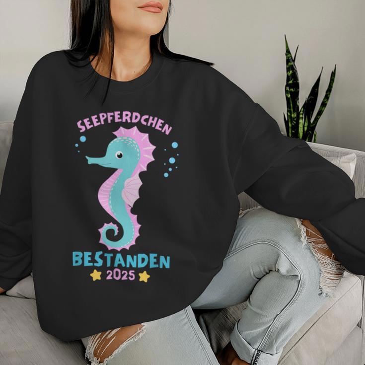 Children's Seahorse Passed Early Swimmer Badge 2025 Sweatshirt Frauen Geschenke für Sie