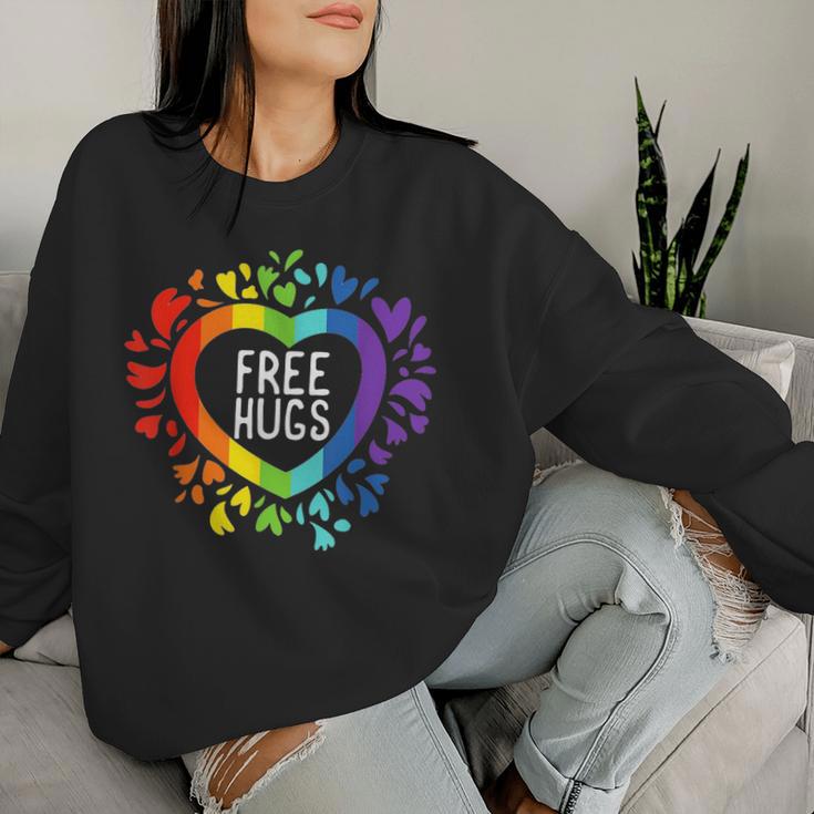 Csd Free Hugs Rainbow Love Lgbt Gay Pride Sweatshirt Frauen Geschenke für Sie