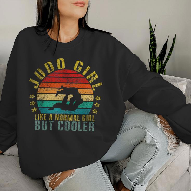 Judo Girl Like A Normal Girl But Cool Retro Sweatshirt Frauen Geschenke für Sie