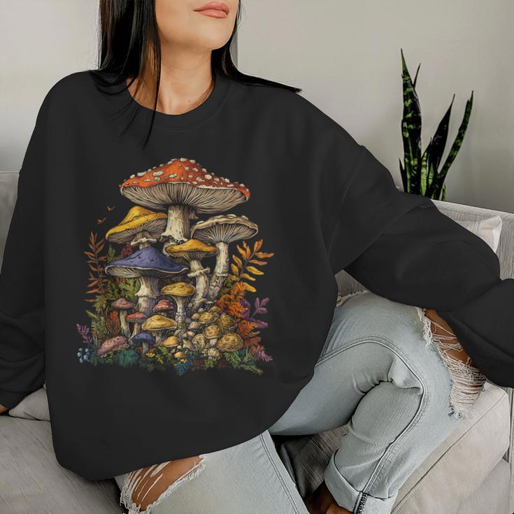 Mushroom Motif For Mushroom Lovers Mushroom Lovers Mushroom Colle Sweatshirt Frauen Geschenke für Sie