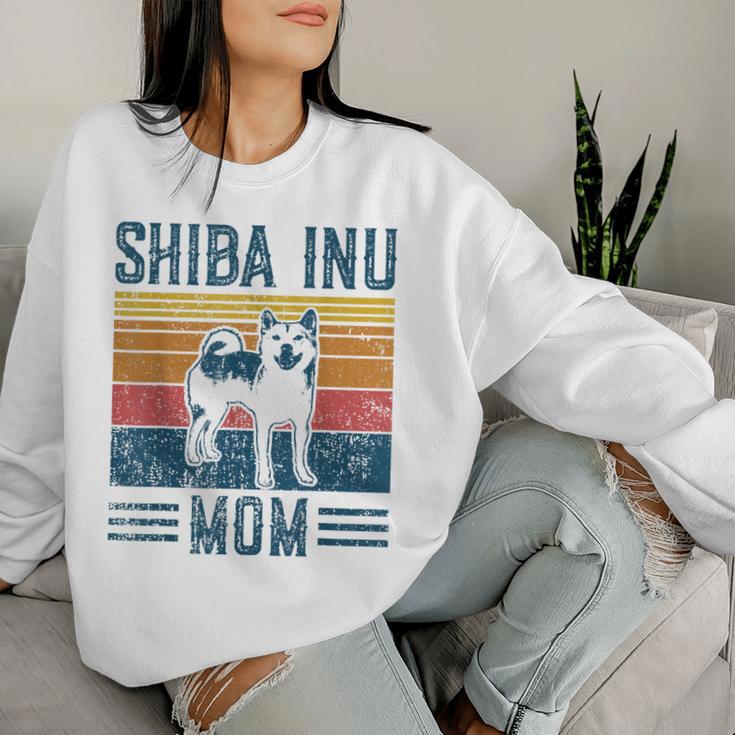 Dog Shiba Inu Mom -Intage Shiba Inu Mom Gray Sweatshirt Frauen Geschenke für Sie