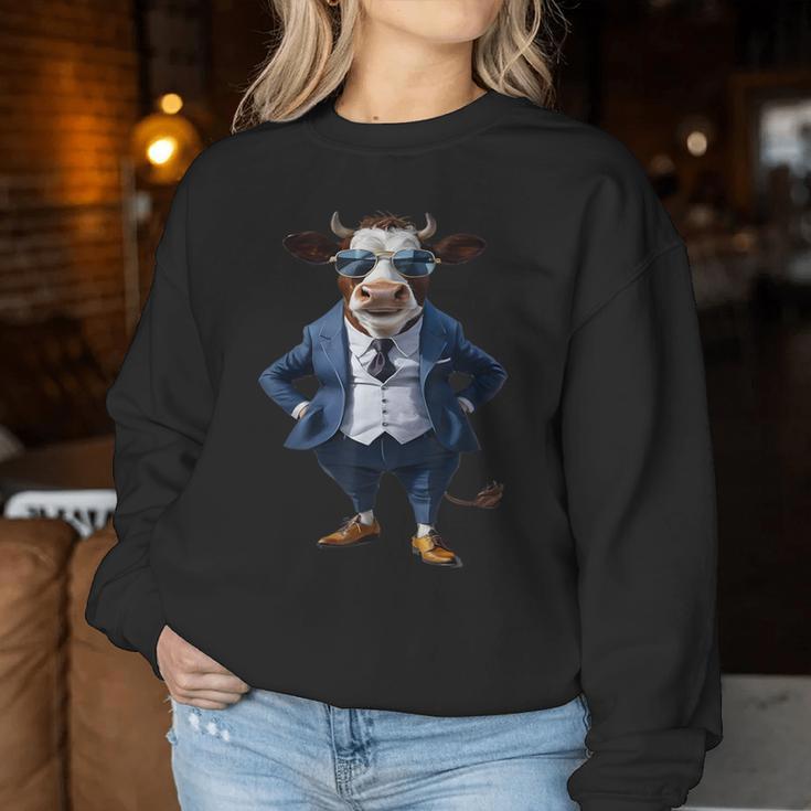 Cow Women's Cow In Suit Cow Sweatshirt Frauen Lustige Geschenke