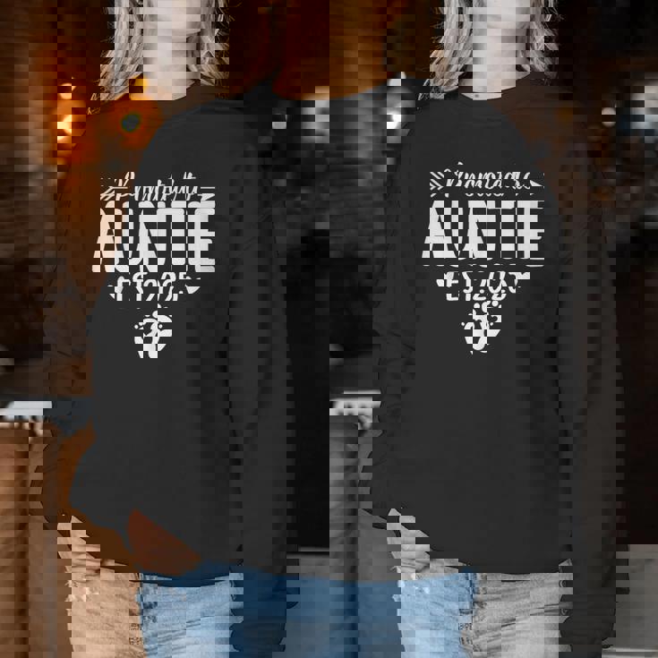 Promoted To Auntie Est 2025 Soon To Be New Aunt Baby Reveal Women Sweatshirt Funny Gifts