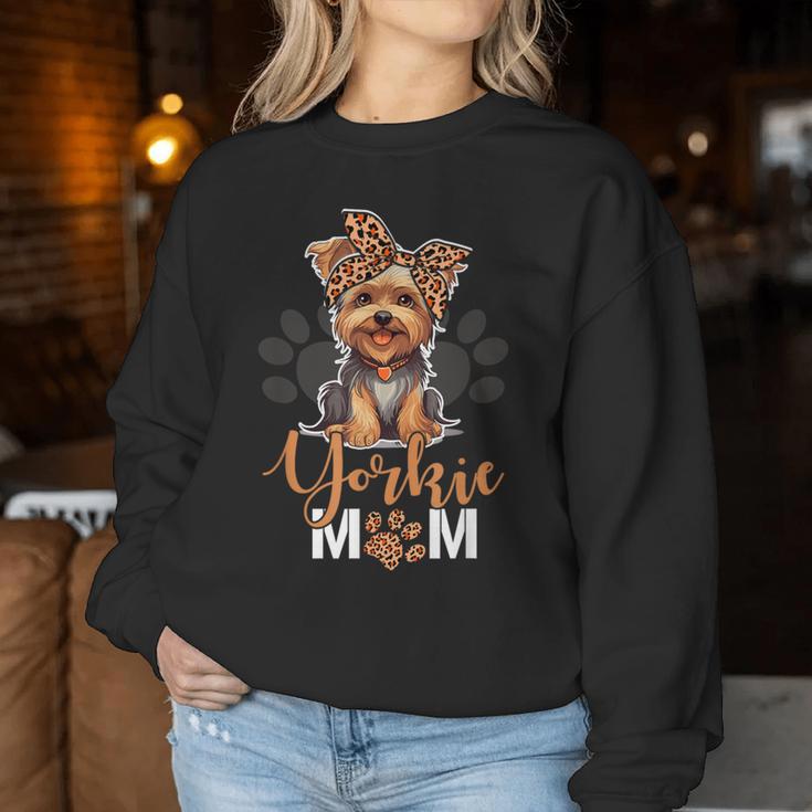 Yorkie Mom Yorkshire Leopard Dog Lovers Día De La Madre Sudadera Mujer Regalos divertidos