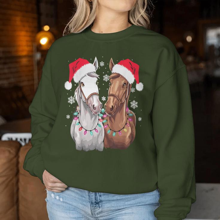 Christmas Lights For Horse Lovers Reindeer Santa Hat Horse Christmas Sweatshirt Frauen Lustige Geschenke