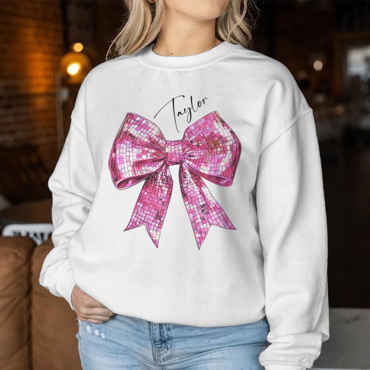 Taylor Lover First Name N Girls Pink Disco Ball Bow Sweatshirt Frauen Lustige Geschenke