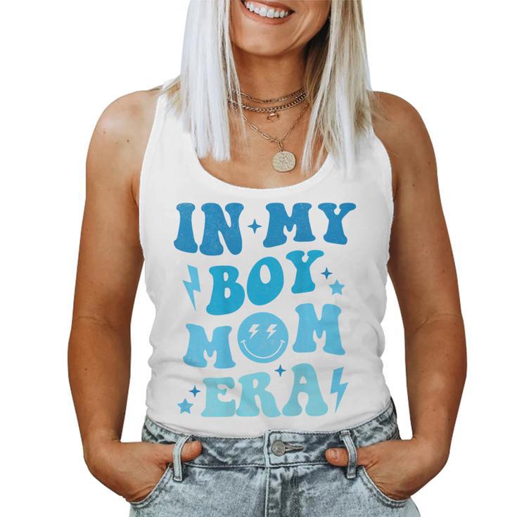 In My Boy Mom Era On Back Tank Top Frauen