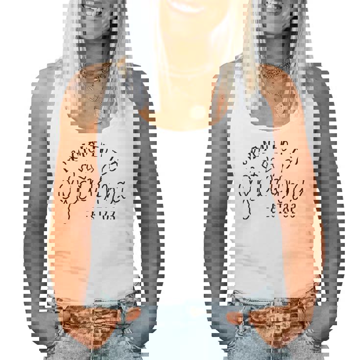 Promoted To Grandma Est 2025 New Grandma Women Tank Top