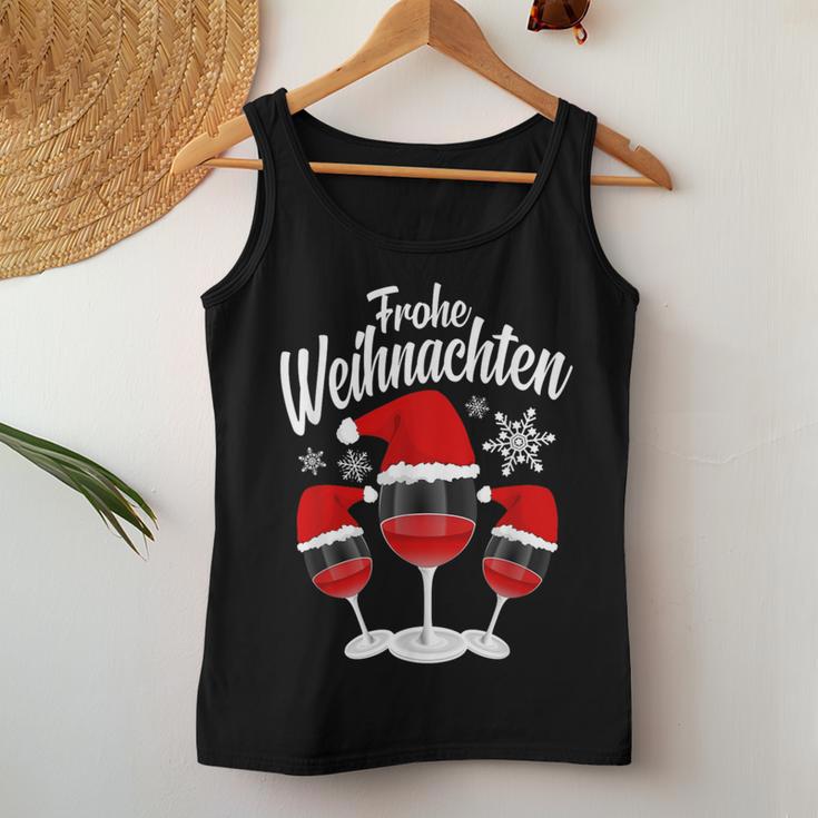 Merry Christmas Wine Red Wine Glass With Christmas Hat Tank Top Frauen Lustige Geschenke