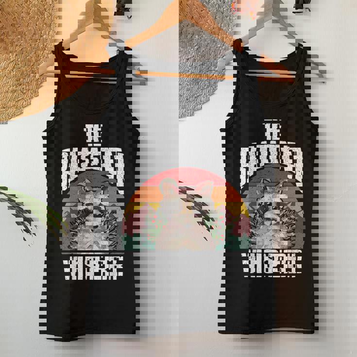 Raccoon Lover Vintage Retro Women’s Tank Top – Unique Gift Unique Gifts