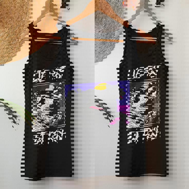 Trash Panda & Opossum Enthusiasts Women’s Tank Top – Fun Street Cats Design Unique Gifts