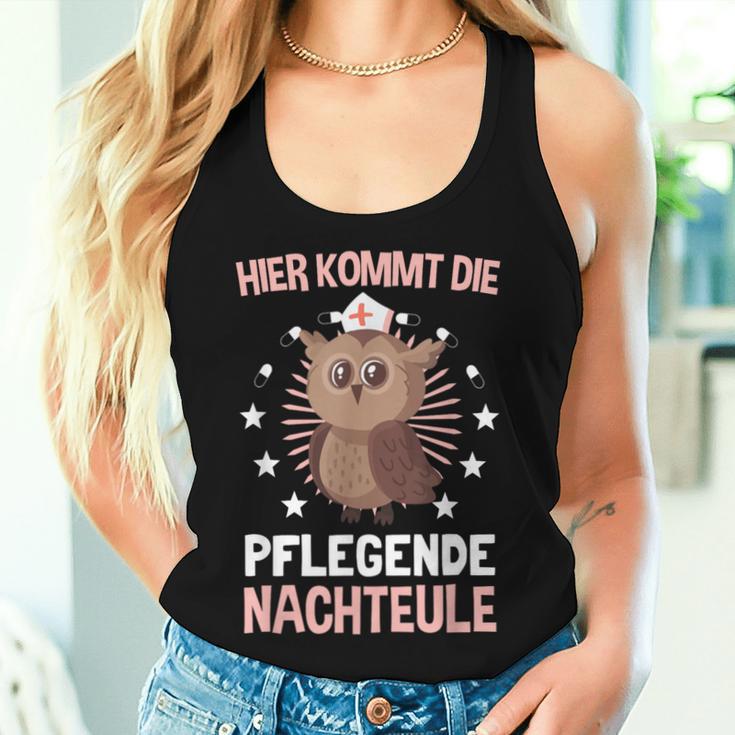 Care Night Owl With Owls Care And Altenpflege Tank Top Frauen Geschenke für Sie