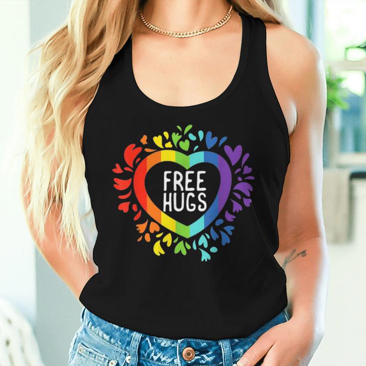 Csd Free Hugs Rainbow Love Lgbt Gay Pride Tank Top Frauen Geschenke für Sie