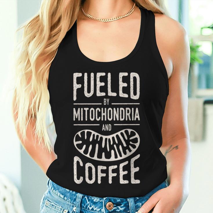 Fueled By Mitochondria And Coffee Cell Biology Science Tank Top Frauen Geschenke für Sie