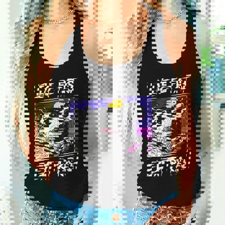 Trash Panda & Opossum Enthusiasts Women’s Tank Top – Fun Street Cats Design Gifts for Her