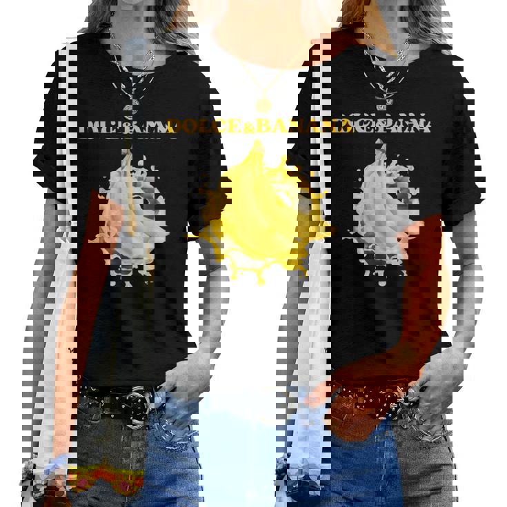 Dolce Et Banana Pétillant Motifs Amusants Et Amusants T-shirt femme