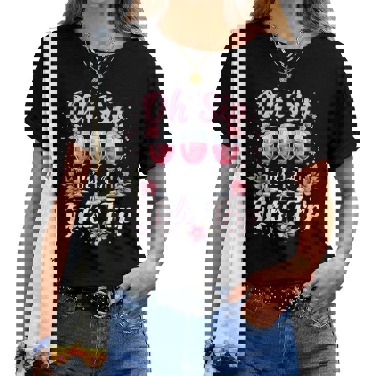 It's A Girls Trip 2025 Queen Holiday Vacation Girl Woman Women T-shirt