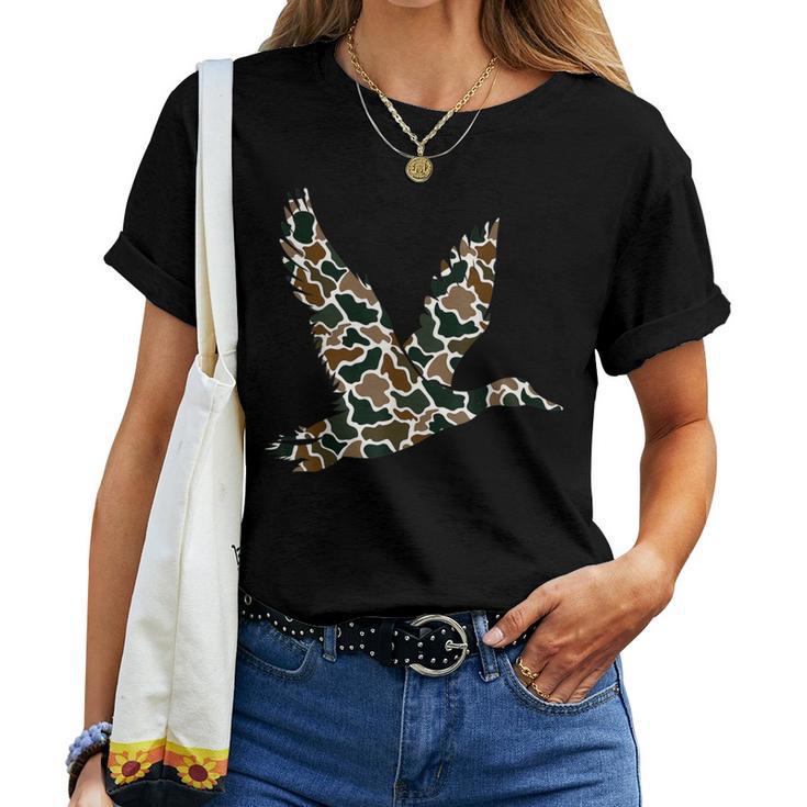 Pink Camo Duck Hunting Old School Camouflage Hunters Women T-shirt