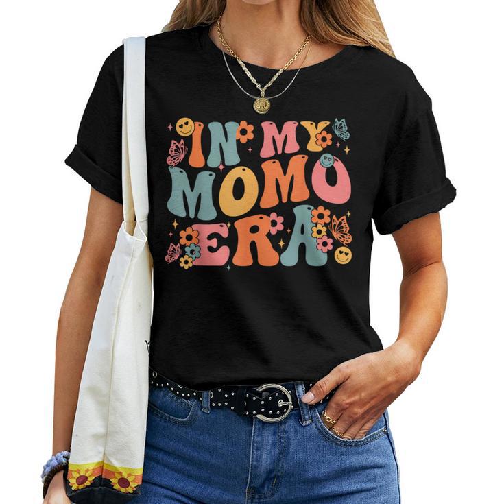 Retro Groovy In My Momo Era Baby Announcement Women T-shirt