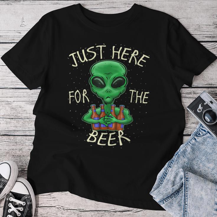 Just Here For The Beer Alien Graphic Beer T-shirt Frauen Lustige Geschenke