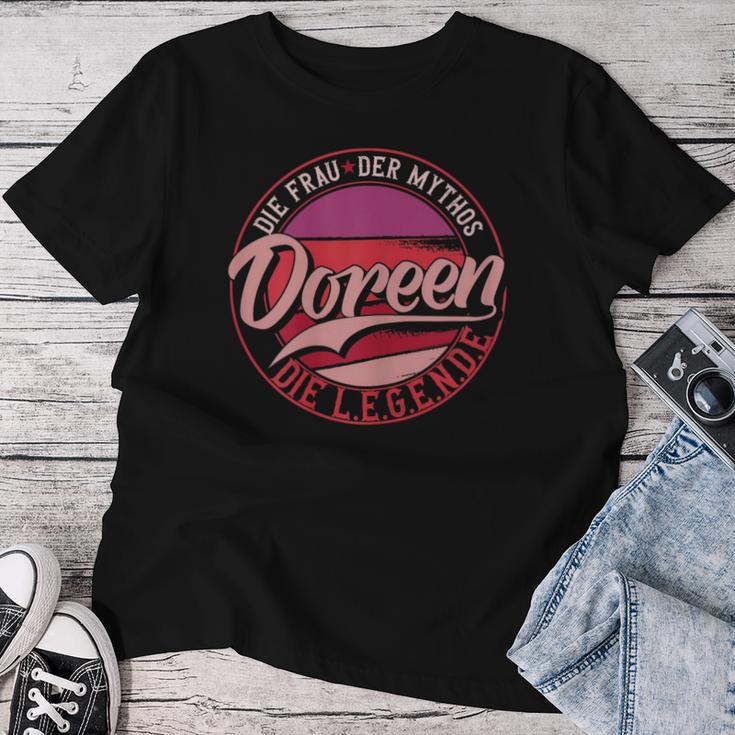 Women's Doreen The Woman Of Mythos The Legend First Name S T-shirt Frauen Lustige Geschenke