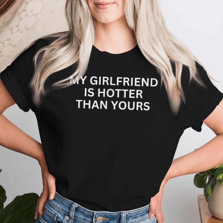 My Girlfriend Is Hotter Than Yours Statement T-shirt Frauen Geschenke für Sie