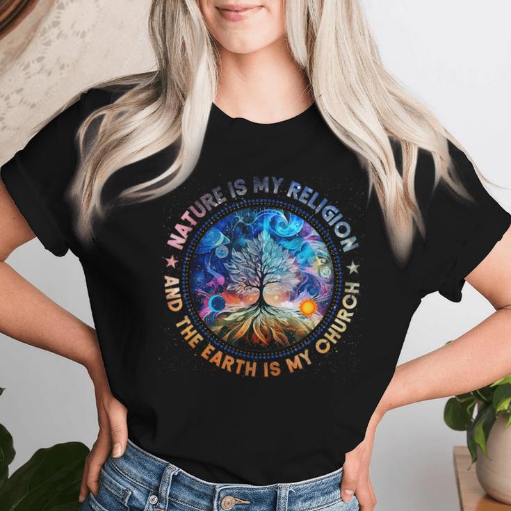 Nature Is My Religion The Earth Is My Church Mandala Tree T-shirt Frauen Geschenke für Sie