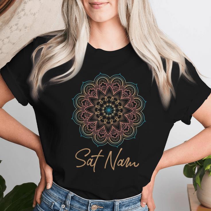 Sat Nam Mandala Kundalini Yoga T-shirt Frauen Geschenke für Sie