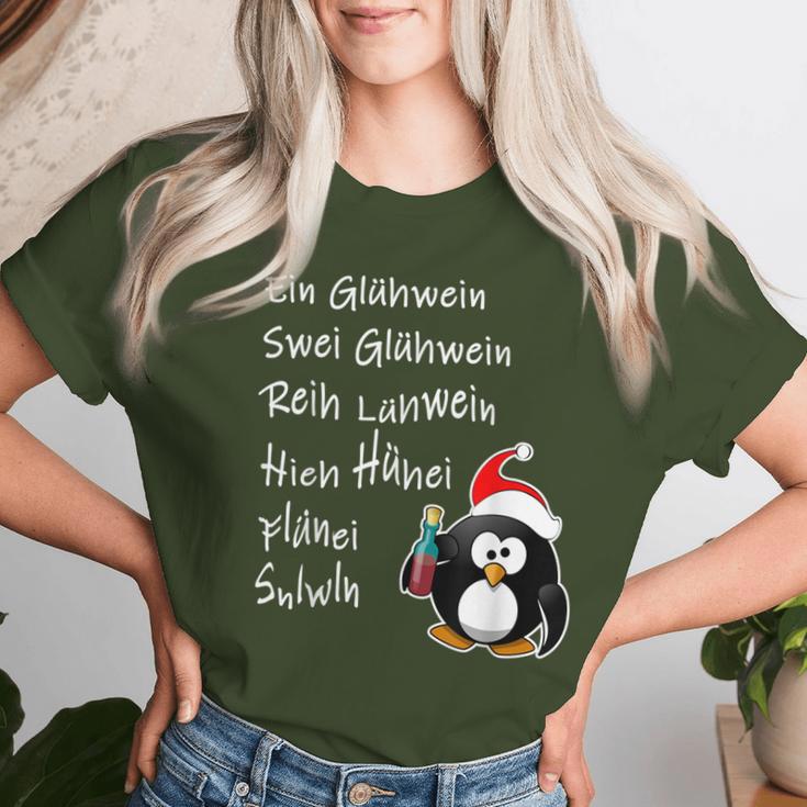 With Text 'Ein Glühwein' A Mulled Wine Swei Mulled Wine Penguin For Christmas T-shirt Frauen Geschenke für Sie