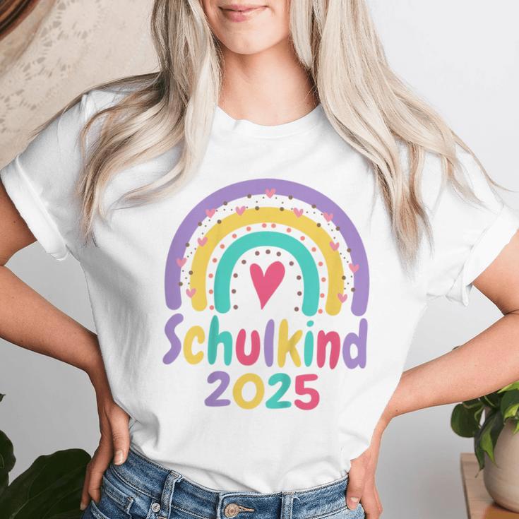 Kinder Schulkind 2025 Mädchen Regenbogen Einschulung 2025 Mädchen T-shirt Frauen Geschenke für Sie