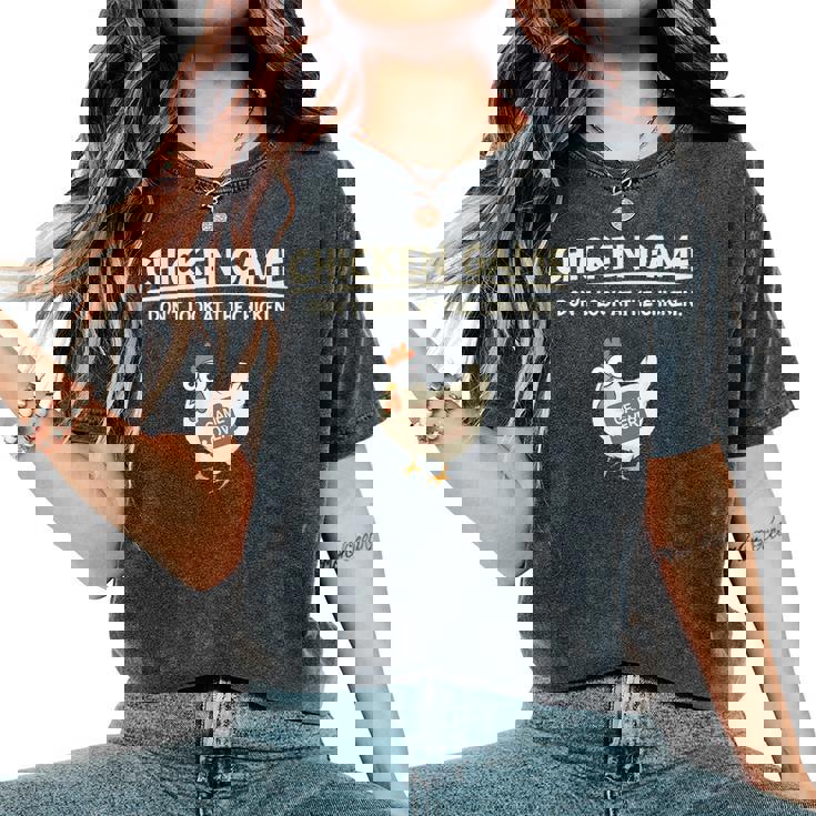 Chicken Game Ltd Divertido Diseño De Pollo Con Texto En Inglés Don't Look Niños Negro Manga De Doble Puntada Camiseta extragrande cómoda para mujer