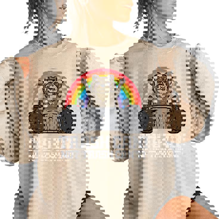 Raccoon Street Cat Women's Oversized Sweatshirt | Fun Urban Style