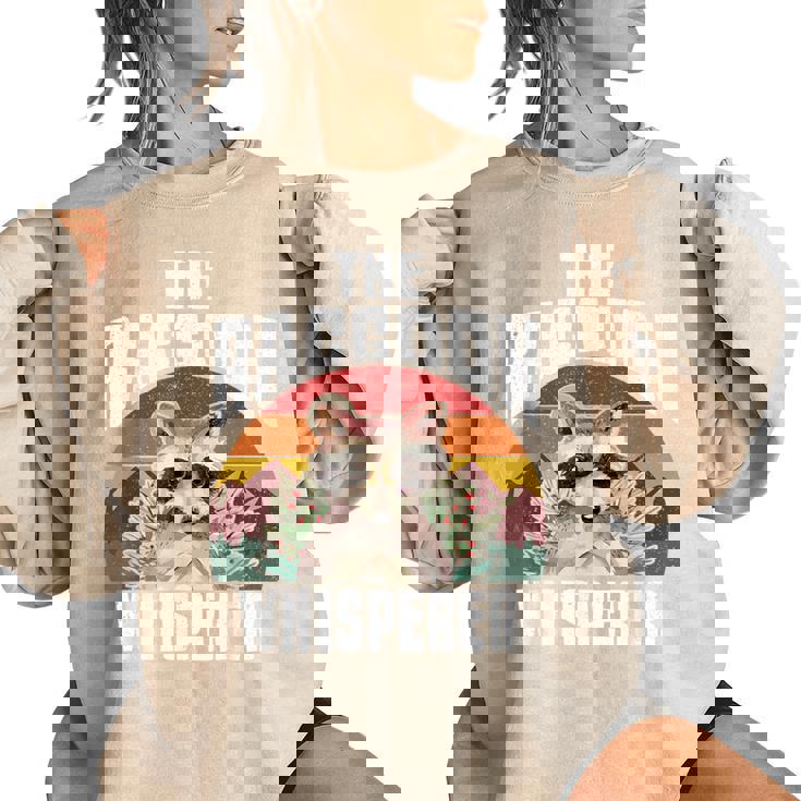 Raccoon Whisperer Sweatshirt | Vintage Retro Oversized Style for Women