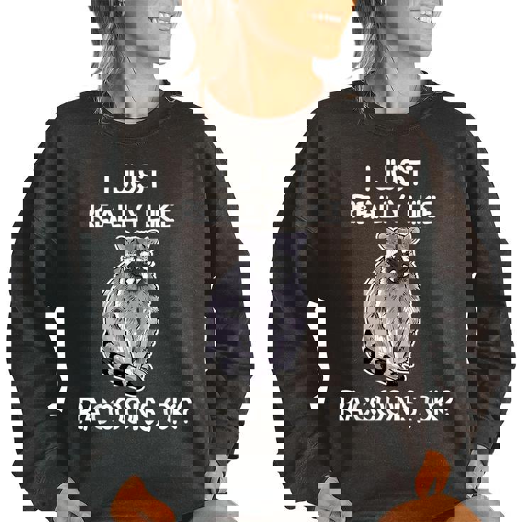Raccoon Lover Women's Oversized Sweatshirt | Fun & Cozy Design