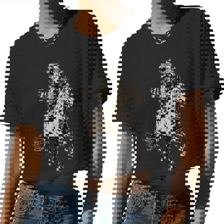 Vintage Cowboy Raccoon Crop Top - 90s Western Retro Style for Women