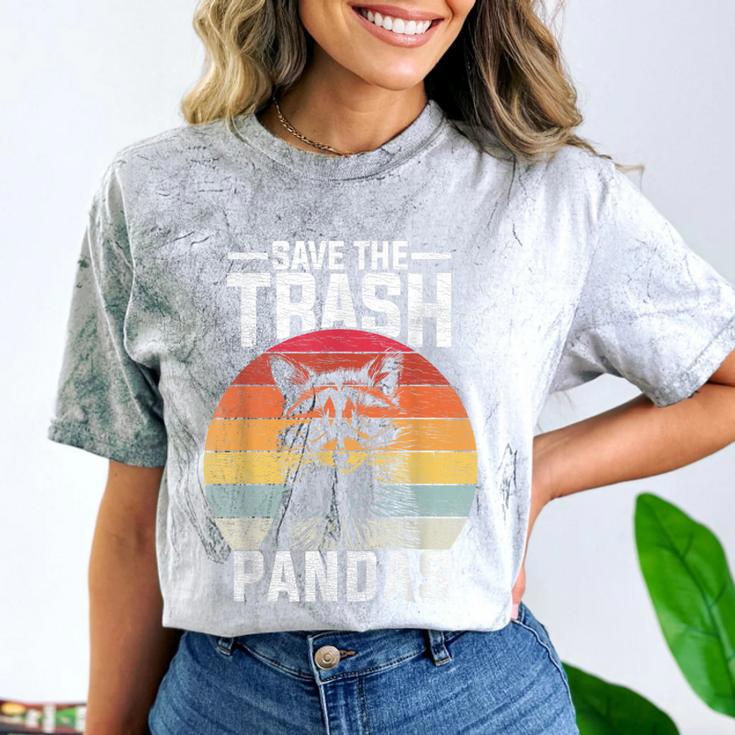 Raccoon Comfort Color Blast Retro T-Shirt - Vintage Style Raccoon Comfort Color Blast Retro T-Shirt - Vintage Style