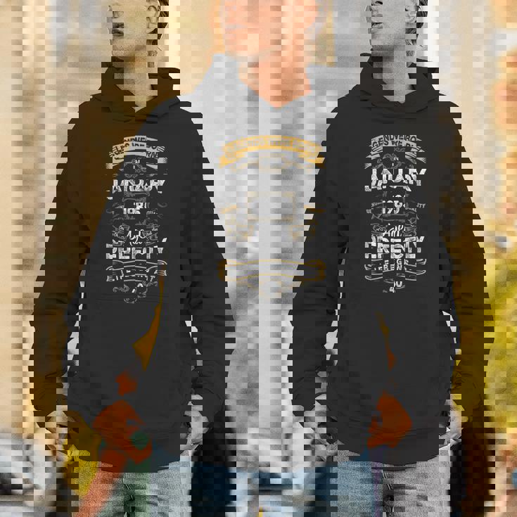 Vintage 40Th Birthday Legends Were Born In January 1985 Hoodie