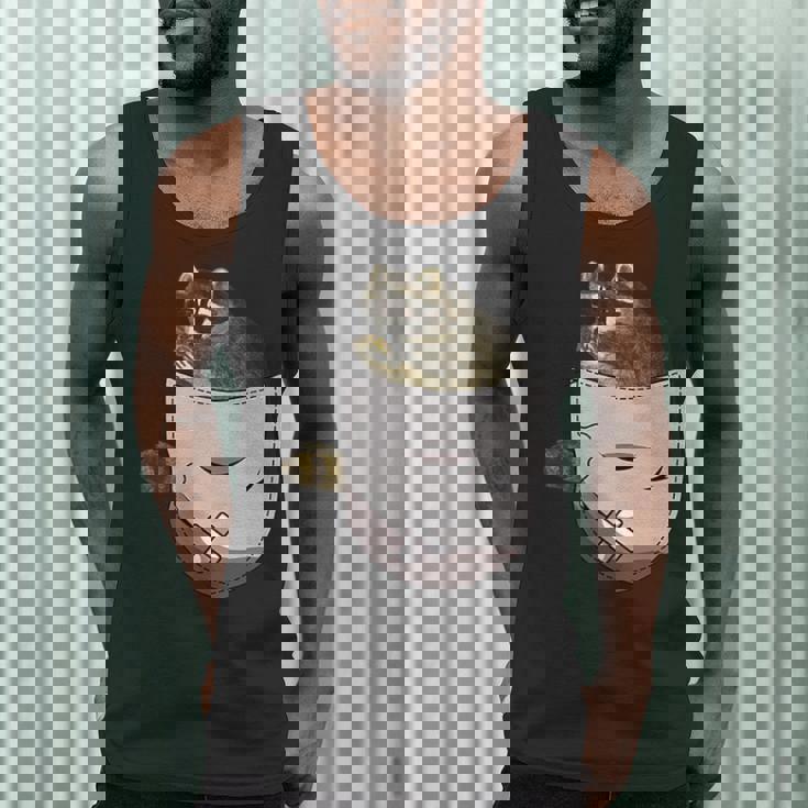 Raccoon Lover Men's Tank Top - Fun Wildlife Theme