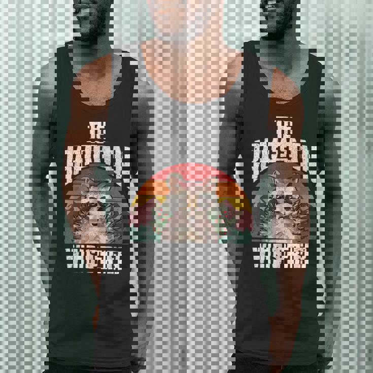 Raccoon Lover - Vintage Retro Men's Tank Top for Animal Enthusiasts