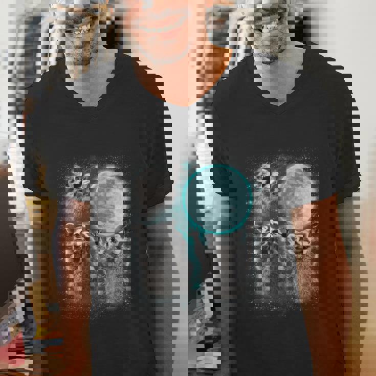 Men's V-Neck - 3 Raccoons Howling At Moon | Unique Animal Theme