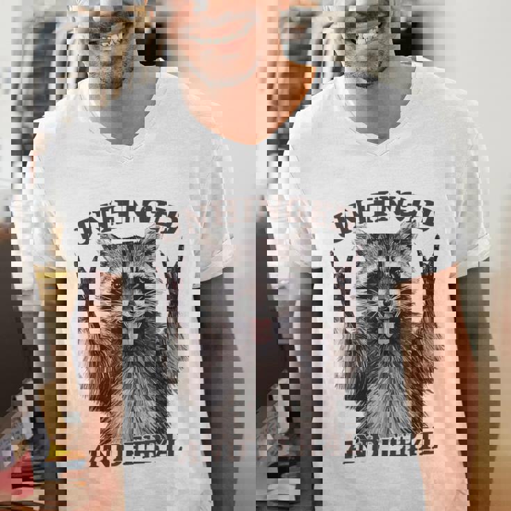 Retro Raccoon Feral Summer Men's V-Neck T-Shirt | Wild Style