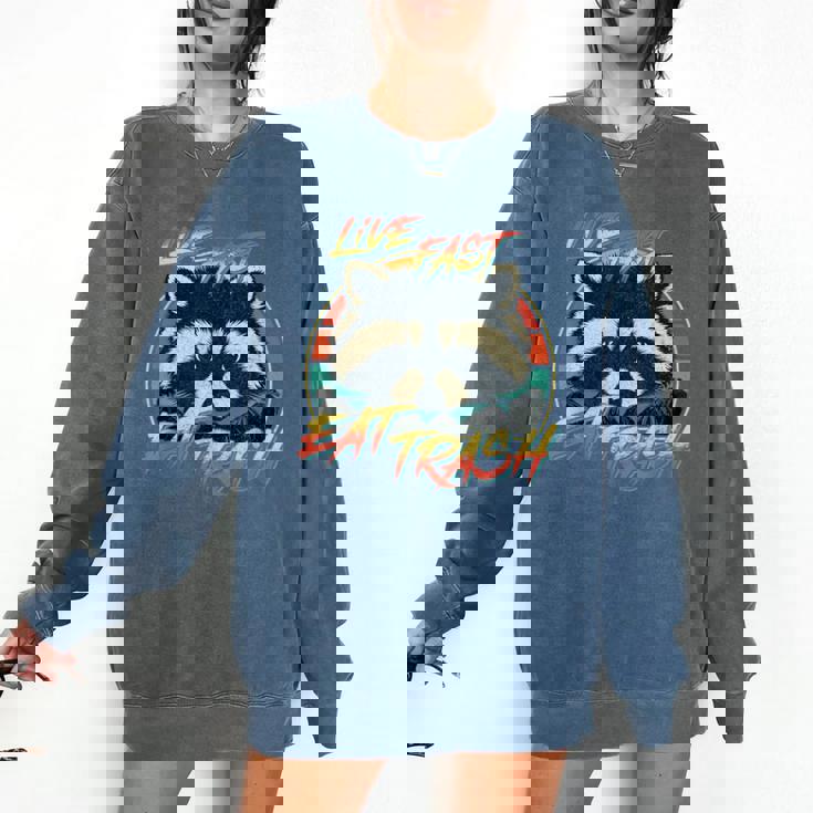 Retro Raccoon Comfort Sweatshirt - Fun & Cozy Design