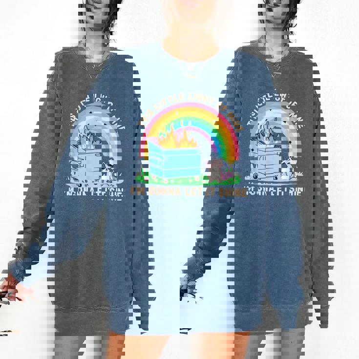 Groovy Raccoon Comfort Colors Sweatshirt – Quirky Retro Appeal