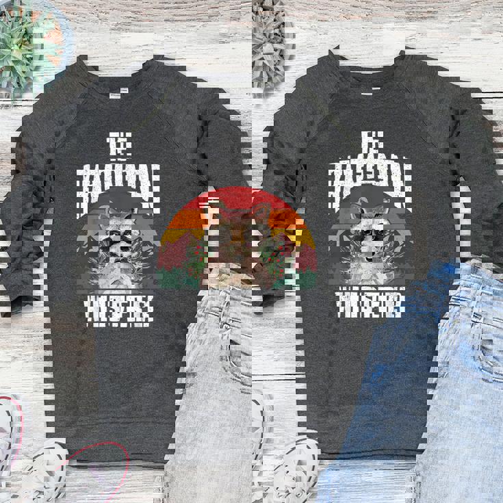 Vintage Retro Raccoon Lover Women's Sweatshirt - Crewneck Raglan