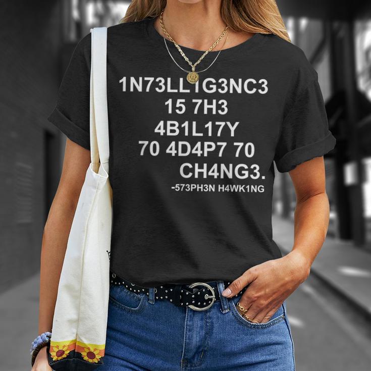 1N73ll1g3nc3 15 7H3 4B1l17y 70 4D4p7 70 Ch4ng3 Science S T-Shirt Geschenke für Sie