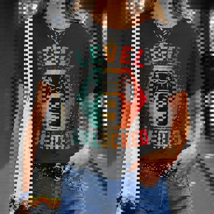 9 Años Cumpleaños Regalo GamerLevel 9 Unlocked Camiseta unisex Regalos para ella