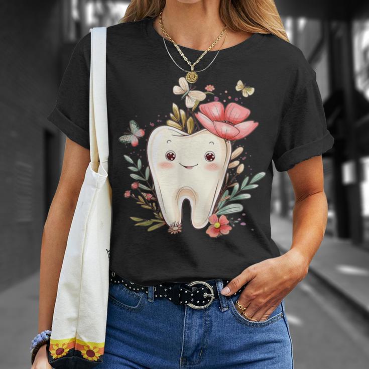 Cute Tooth With Flower I Children's Tooth T-Shirt Geschenke für Sie